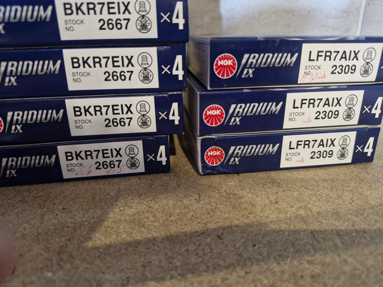 شمع سوزنی ایریدیوم پایه بلند توربو کد ۷ NGK کد LFR7AIX2309